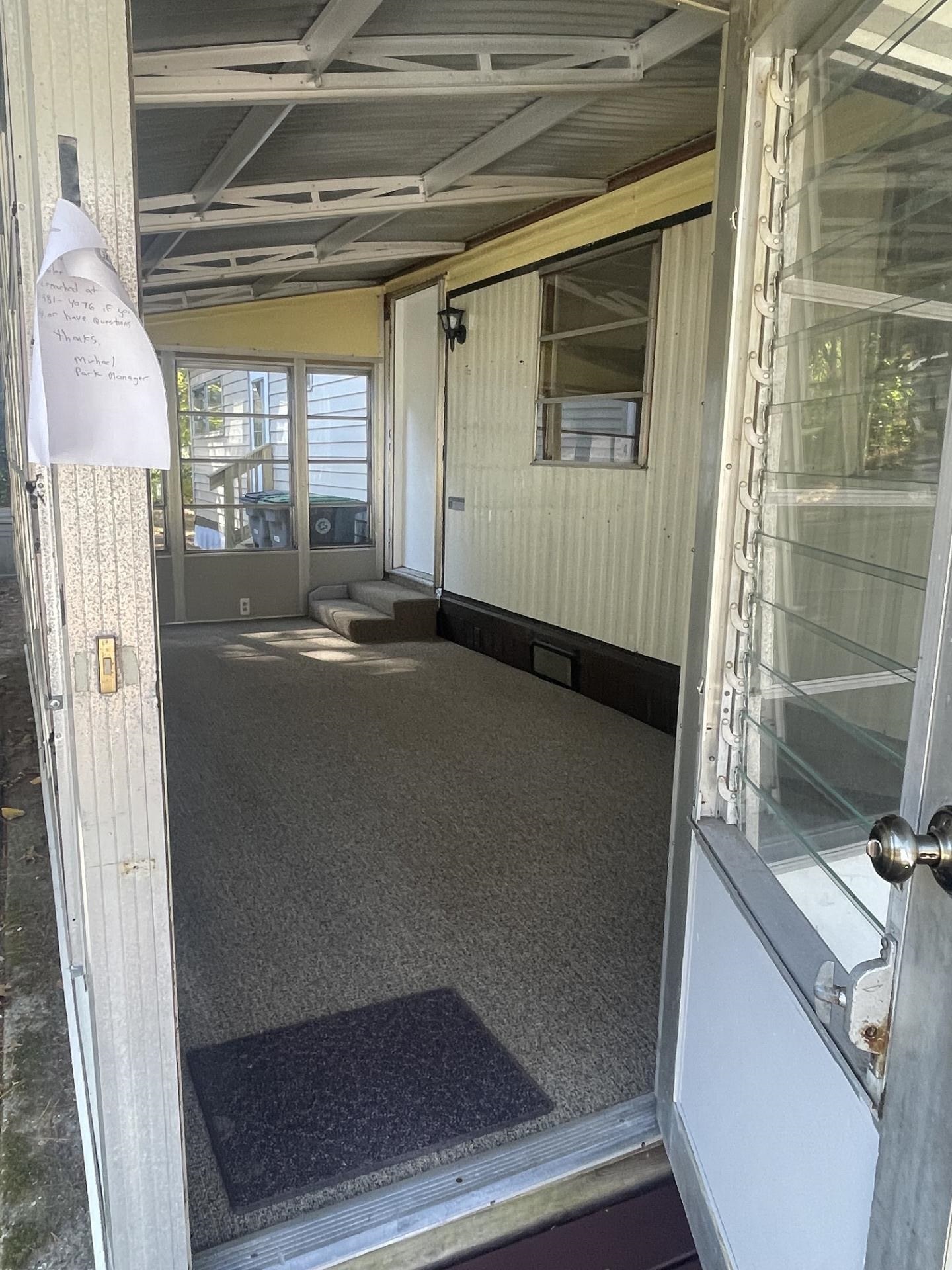 19 Embassy Avenue Hooksett, NH 03106 - Photo 3 of 11