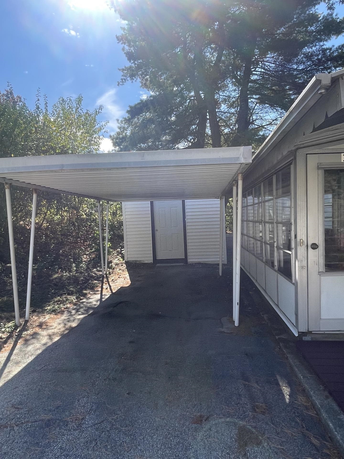 19 Embassy Avenue Hooksett, NH 03106 - Photo 9 of 11