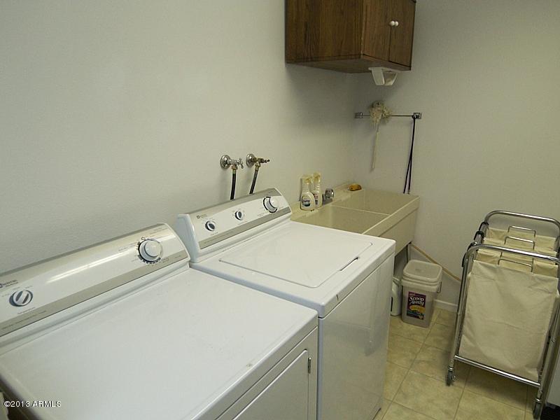 938 South Rochester Mesa, AZ 85206 - Photo 10 of 20 100_6952
