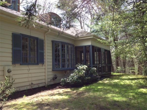 34 Centre Street Dover, MA 02030 - Photo 11 of 12