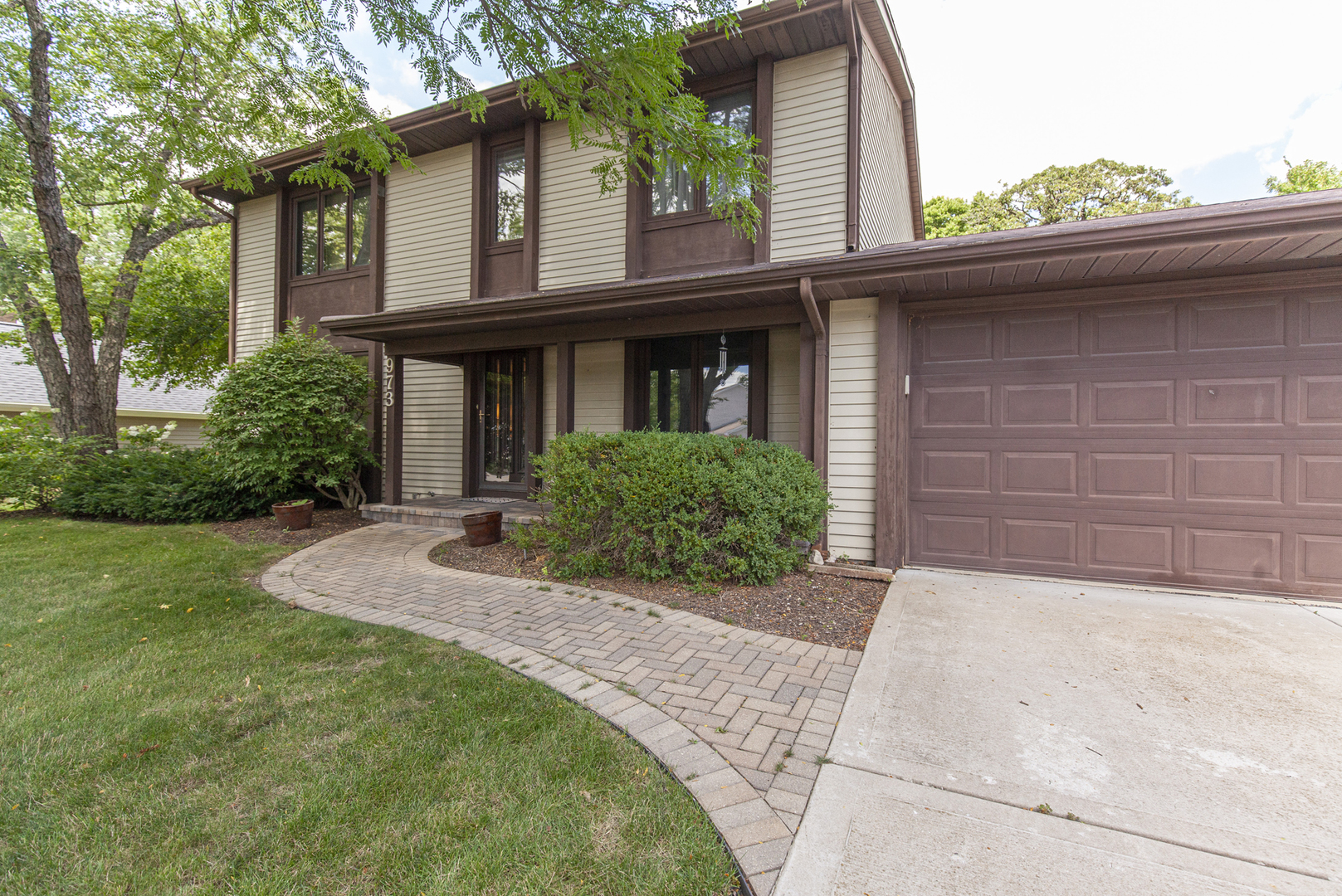 973 West Bauer Road Naperville, IL 60563 - Photo 2 of 27
