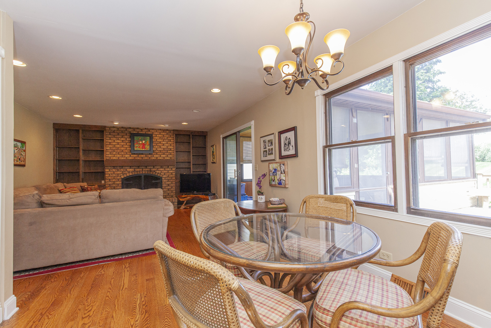 973 West Bauer Road Naperville, IL 60563 - Photo 10 of 27