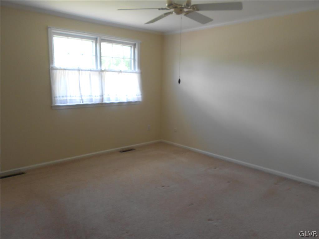 8 Barrel Run Road Quakertown, PA 18951 - Photo 16 of 31 Master bedroom