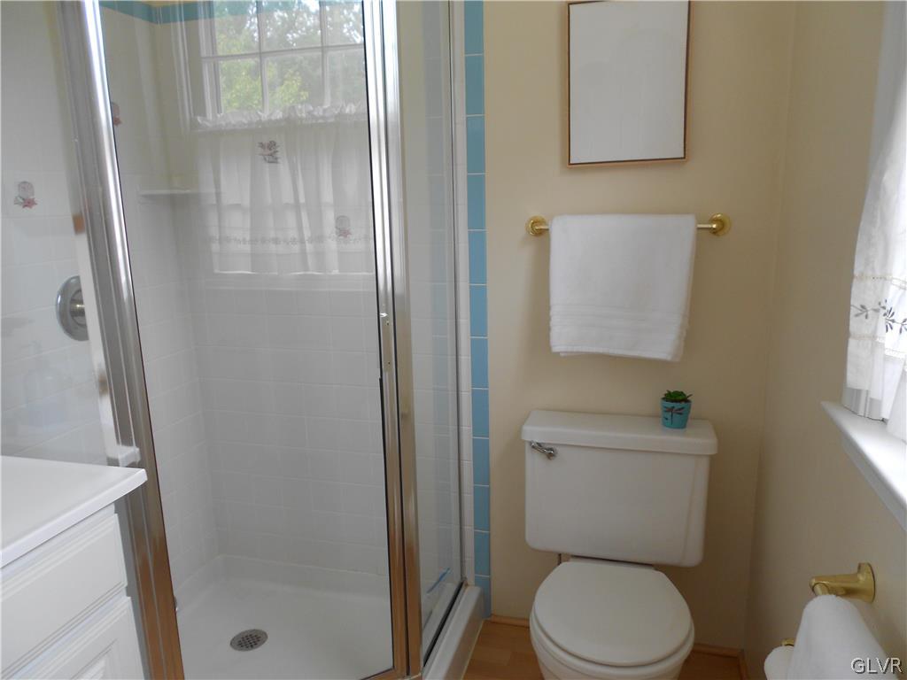 8 Barrel Run Road Quakertown, PA 18951 - Photo 18 of 31 Master bathroom