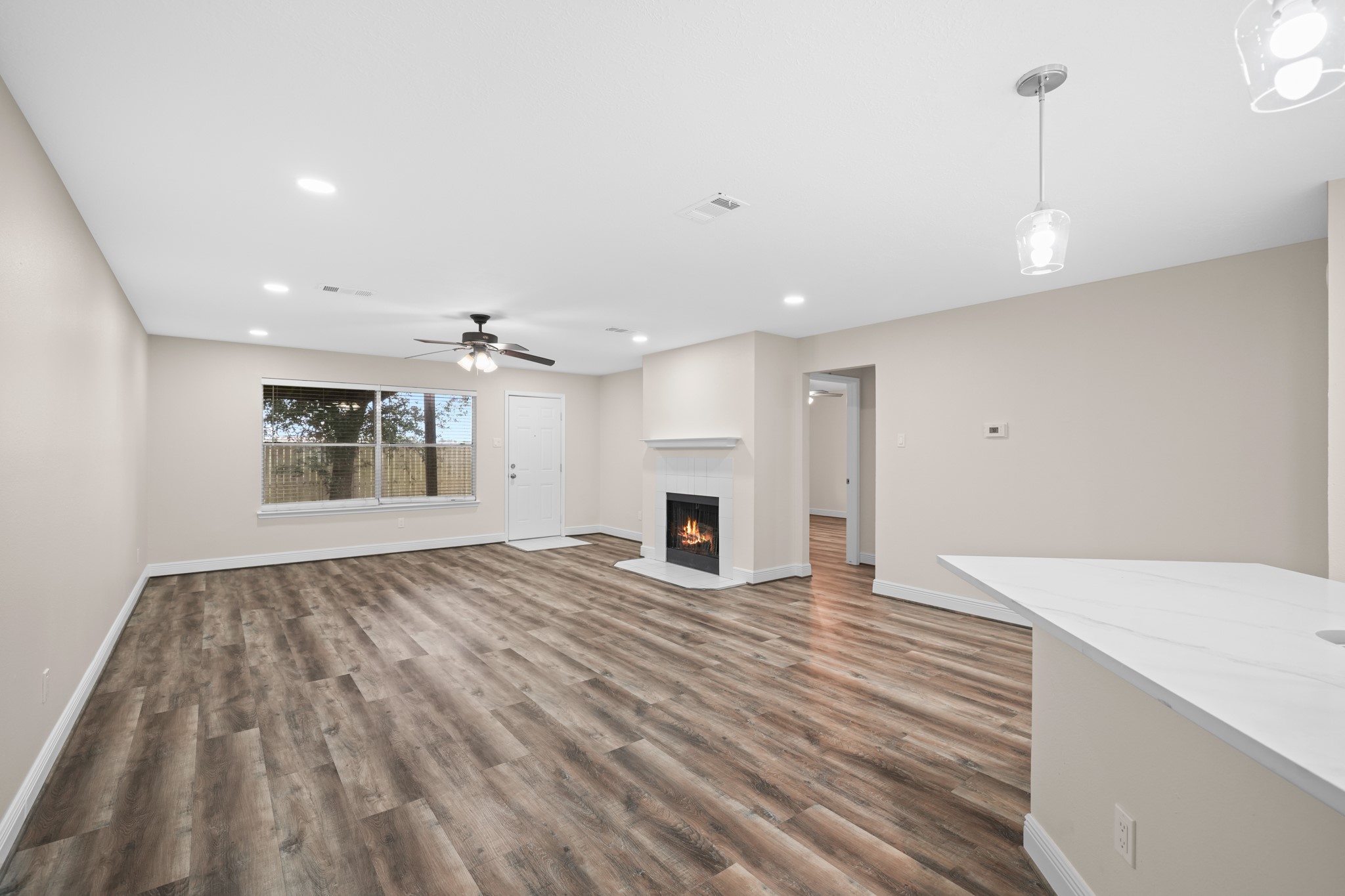2134 Tower Bridge Road Pearland, TX 77581 - Photo 3 of 20 Gallery Image 3