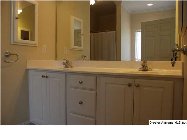 656 Wynlake Cove Alabaster, AL 35007 - Photo 12 of 28