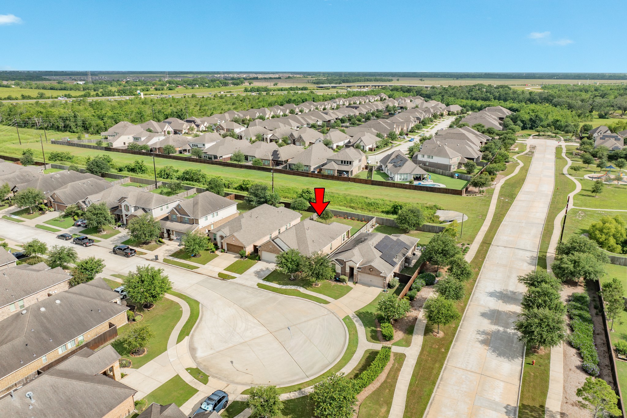 3519 Bay Drive Rosharon, TX 77583 - Photo 33 of 49 Aerial view showcasing the surrounding properties and neighborhood layout of the Meridiana community.