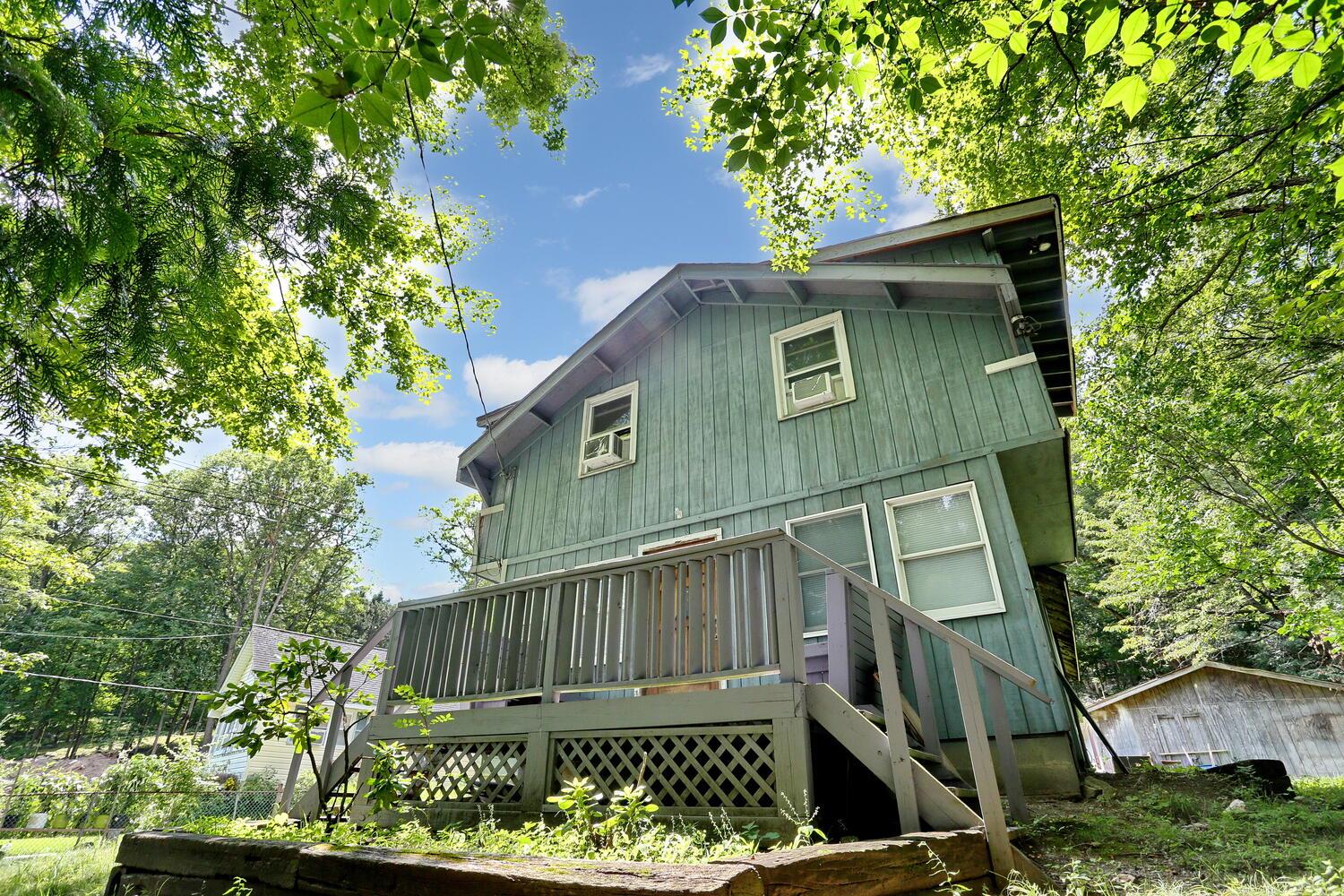 325 Call Hollow Road Haverstraw, NY 10980 - Photo 11 of 12 Back of property with a wooden deck