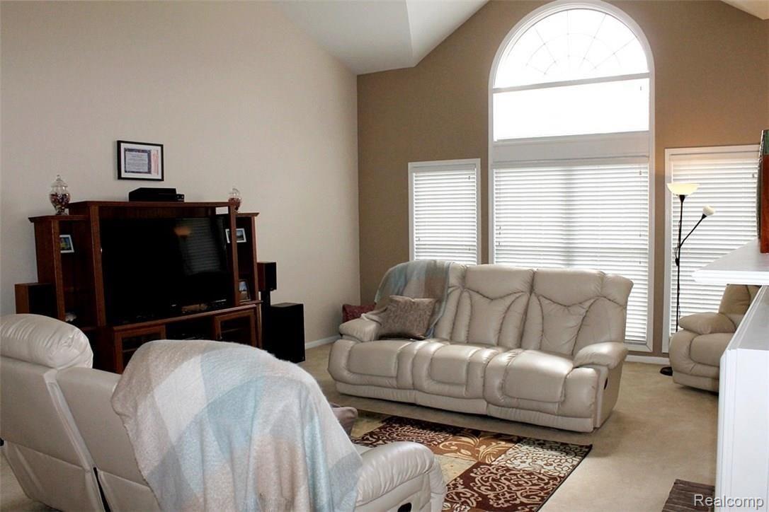 47193 Eastbourne Road Canton, MI 48188 - Photo 14 of 59 IMG_3370.JPG