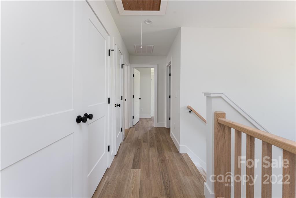 18 Trinity Chapel Road Asheville, NC 28805 - Photo 23 of 40 Gallery Image 23