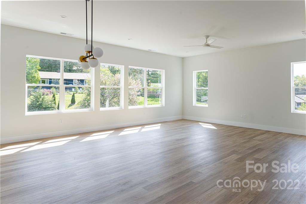 18 Trinity Chapel Road Asheville, NC 28805 - Photo 6 of 40 Gallery Image 6