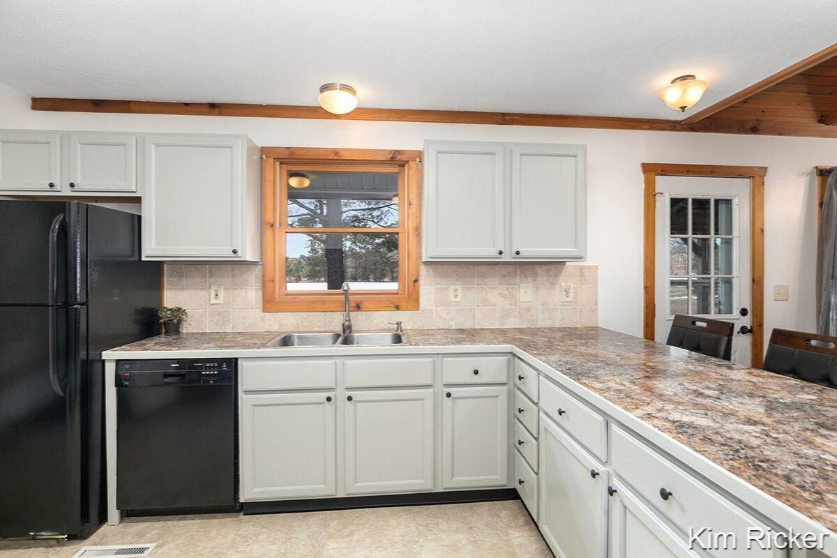 10282 North Maple Hill Road Morley, MI 49336 - Photo 9 of 23 Maple Hill 8