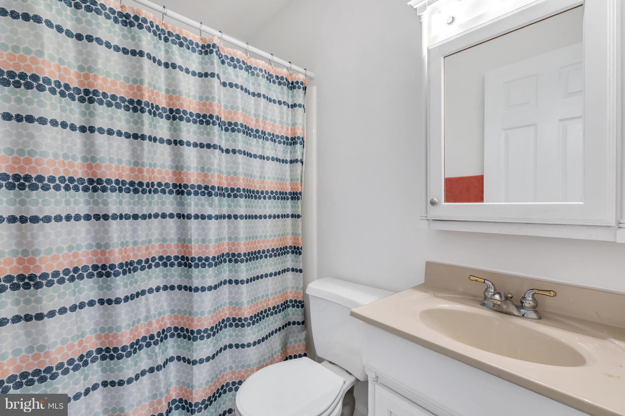 334 Valley Mill Road Winchester, VA 22602 - Photo 14 of 21 Second Floor Full Bath