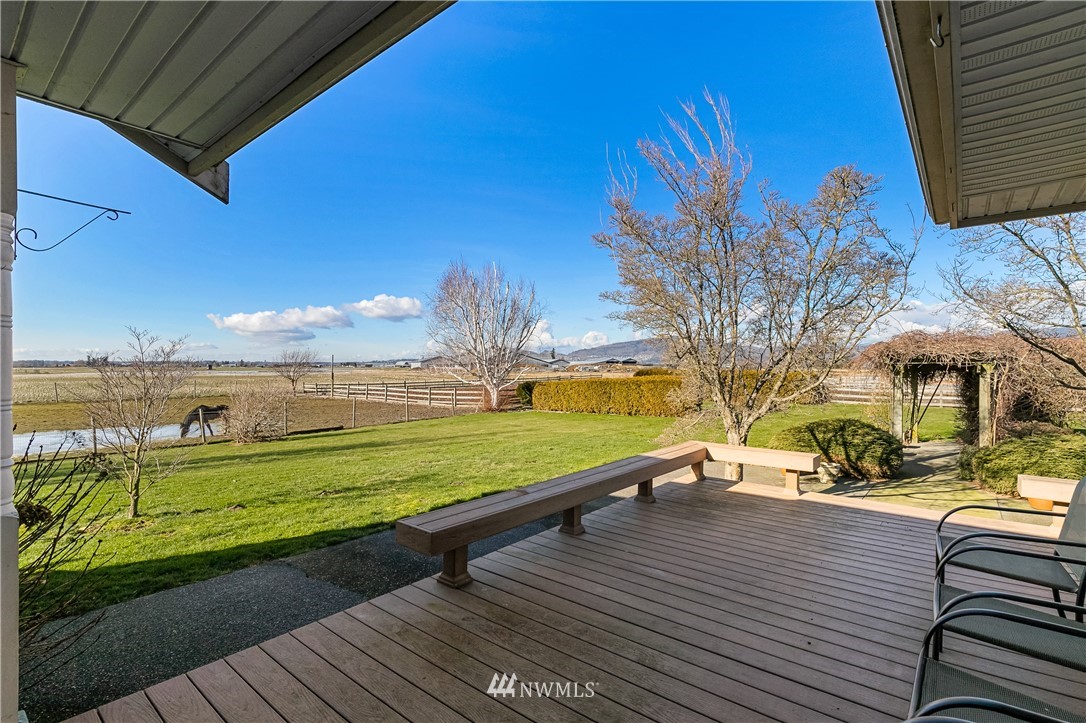 5690 Jones Road Sumas, WA 98295 - Photo 8 of 32