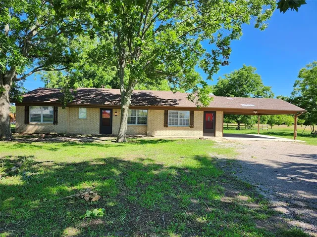 $1,800 | 1010 Farm To Market 902, Howe, TX 75459
