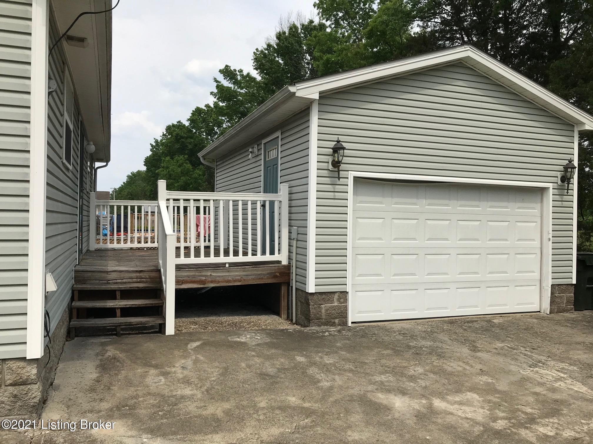 273 Dustin Way Shepherdsville, KY 40165 - Photo 19 of 19 IMG_3169
