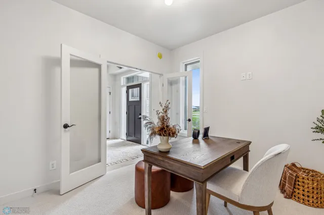 $924,900 | 5820 31st Street South, Fargo, ND 58104