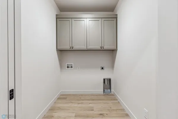 $924,900 | 5820 31st Street South, Fargo, ND 58104