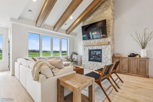 $924,900 | 5820 31st Street South, Fargo, ND 58104