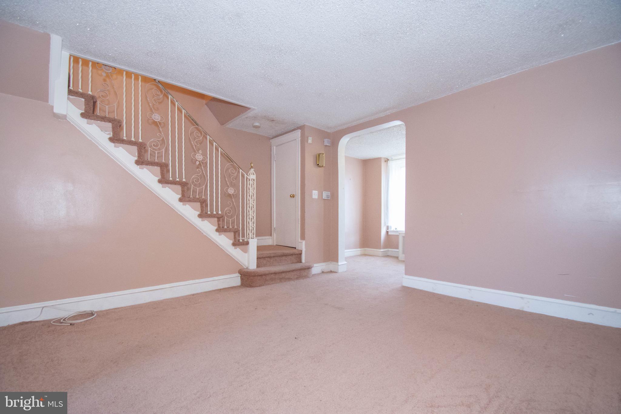 534 Glendale Road Upper Darby, PA 19082 - Photo 9 of 18