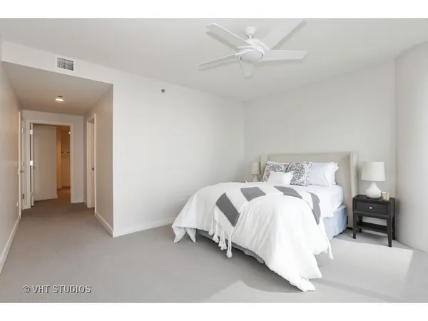 $4,500 | 250 East Pearson Street, Unit 1006, Chicago, IL 60611