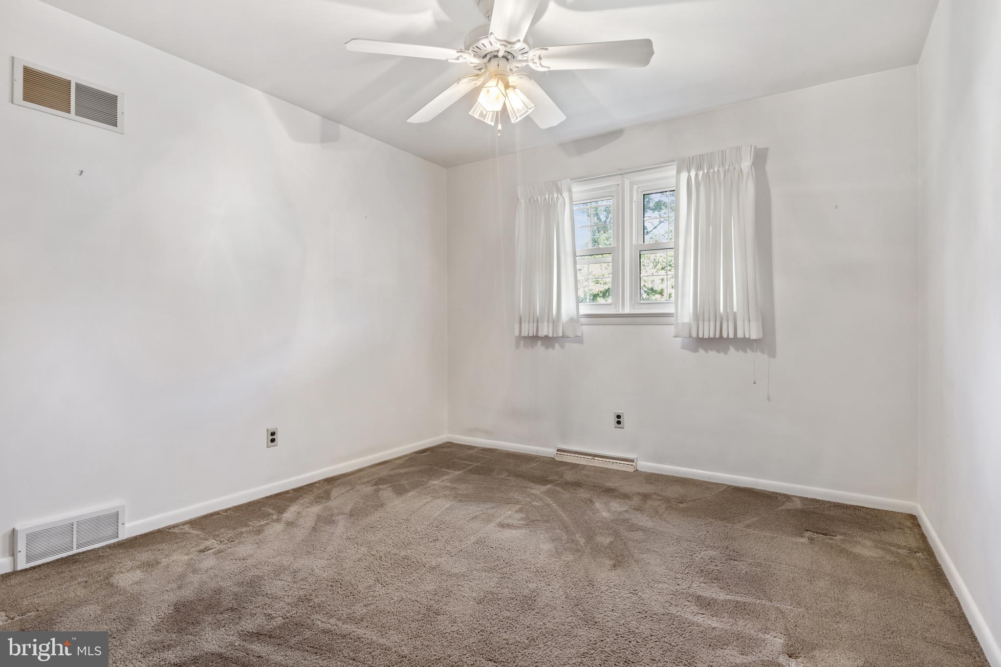 2254 Sycamore Road York, PA 17408 - Photo 26 of 37