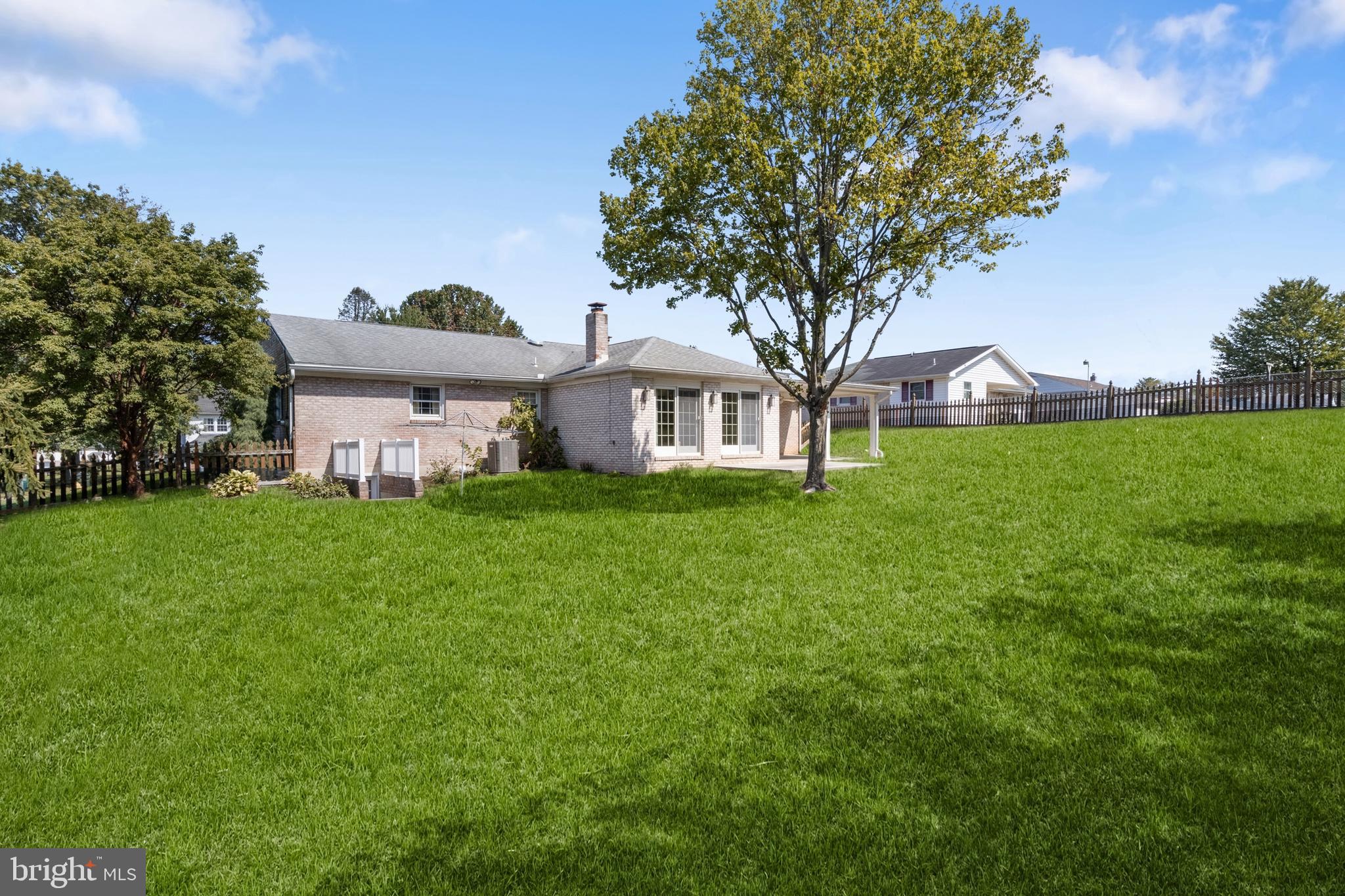 2254 Sycamore Road York, PA 17408 - Photo 7 of 37