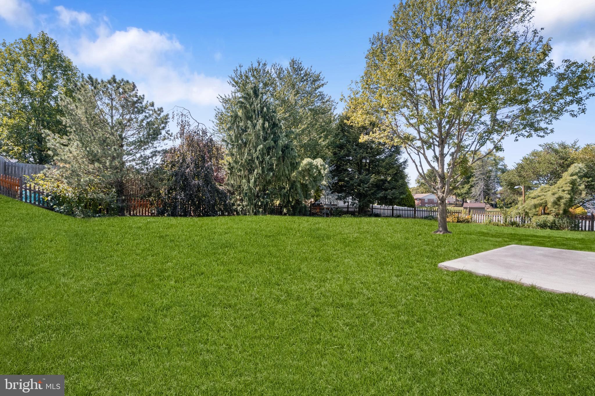 2254 Sycamore Road York, PA 17408 - Photo 10 of 37