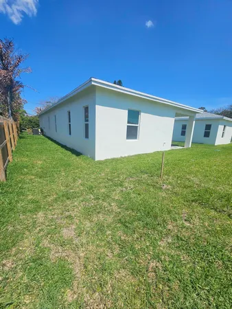 $449,000 | 3838 Southeast Grant Street, Stuart, FL 34997