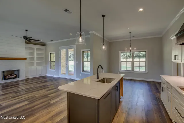 $579,900 | 1528 Tributary Drive, Hernando, MS 38632