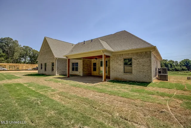 $579,900 | 1528 Tributary Drive, Hernando, MS 38632