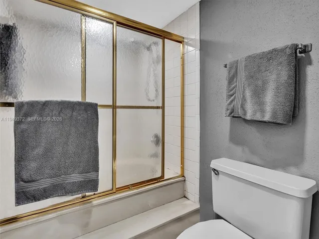 $285,000 | 16565 Northeast 26th Avenue, Unit 4E, North Miami Beach, FL 33160