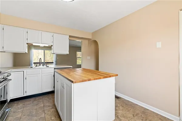 $255,000 | 3202 Canterbury Drive, Imperial, PA 15126