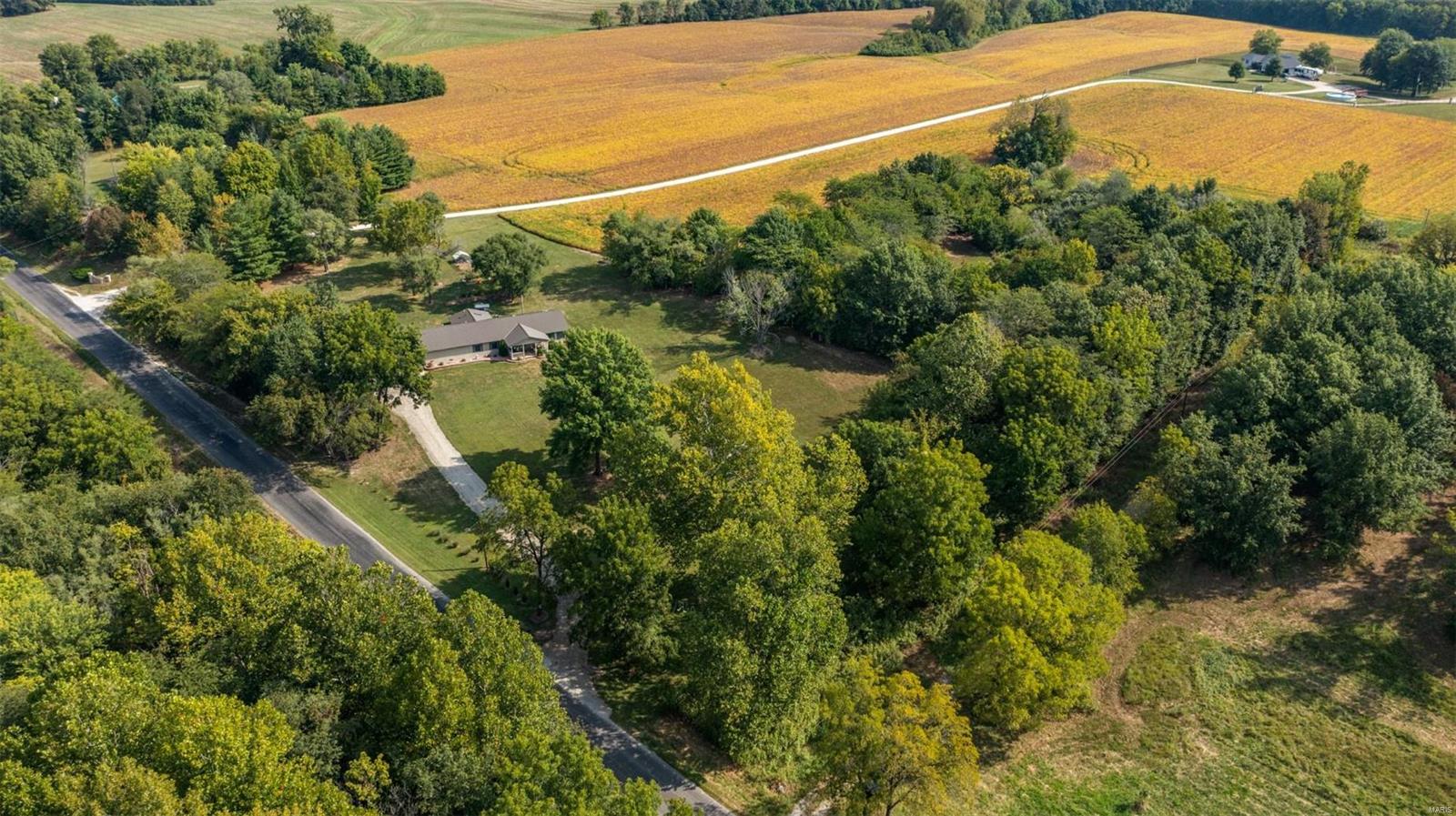 26526 Range Line Road Jerseyville, IL 62052 - Photo 11 of 27