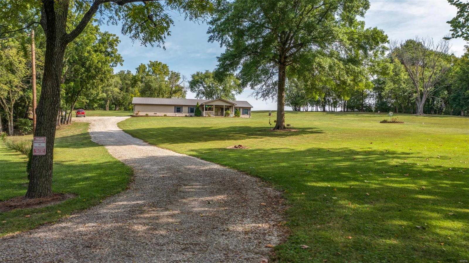 26526 Range Line Road Jerseyville, IL 62052 - Photo 5 of 27
