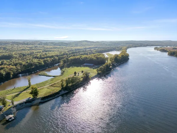 $11,000,000 | 2521 Old Ferry Road, Bath Springs, TN 38311