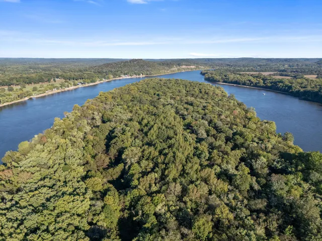$11,000,000 | 2521 Old Ferry Road, Bath Springs, TN 38311