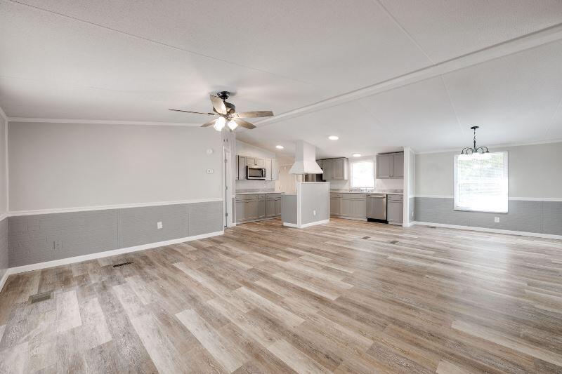 763 Mission Ridge Road Rossville, GA 30741 - Photo 9 of 47 Living / Kitchen