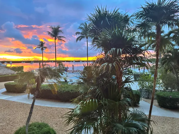 $3,200 | 200 Harborview Drive, Unit 102, Tavernier, FL 33070