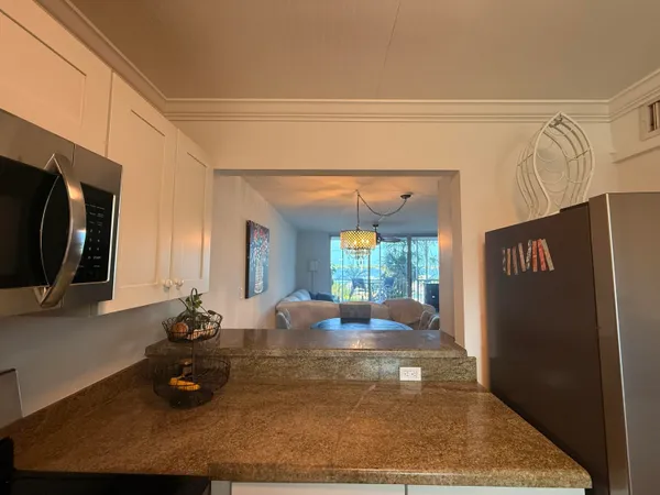 $3,200 | 200 Harborview Drive, Unit 102, Tavernier, FL 33070