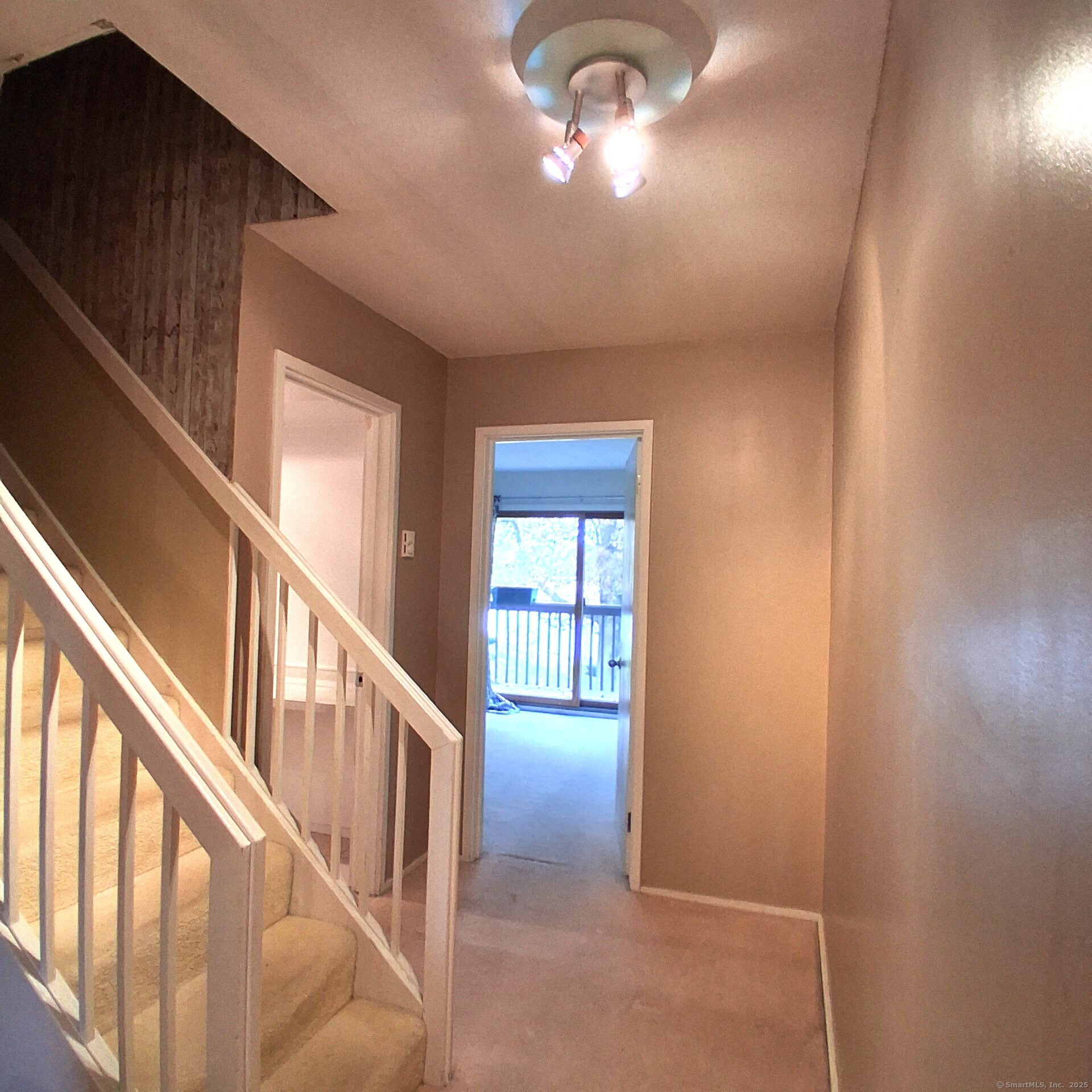 85 River Road, Unit B7 Essex, CT 06426 - Photo 12 of 23 a view of an entryway