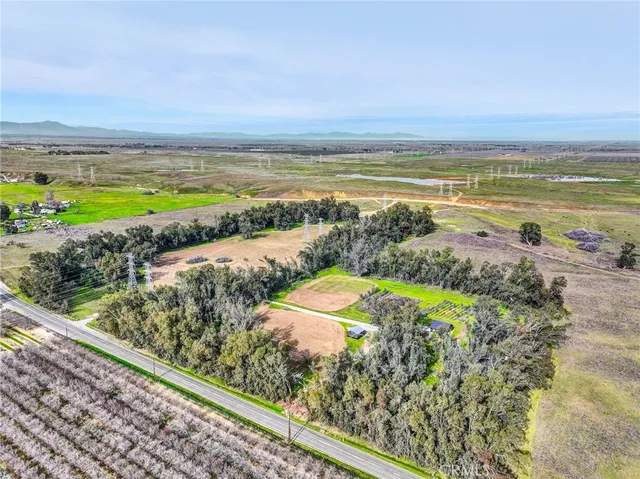 $450,000 | 20506 Corning Road, Corning, CA 96021
