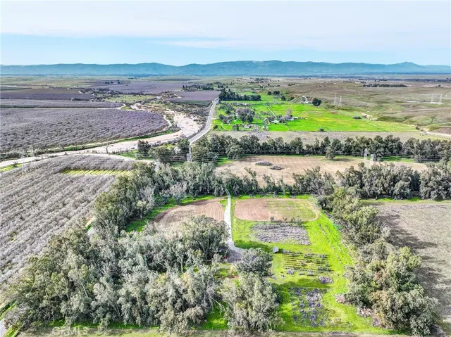 $450,000 | 20506 Corning Road, Corning, CA 96021