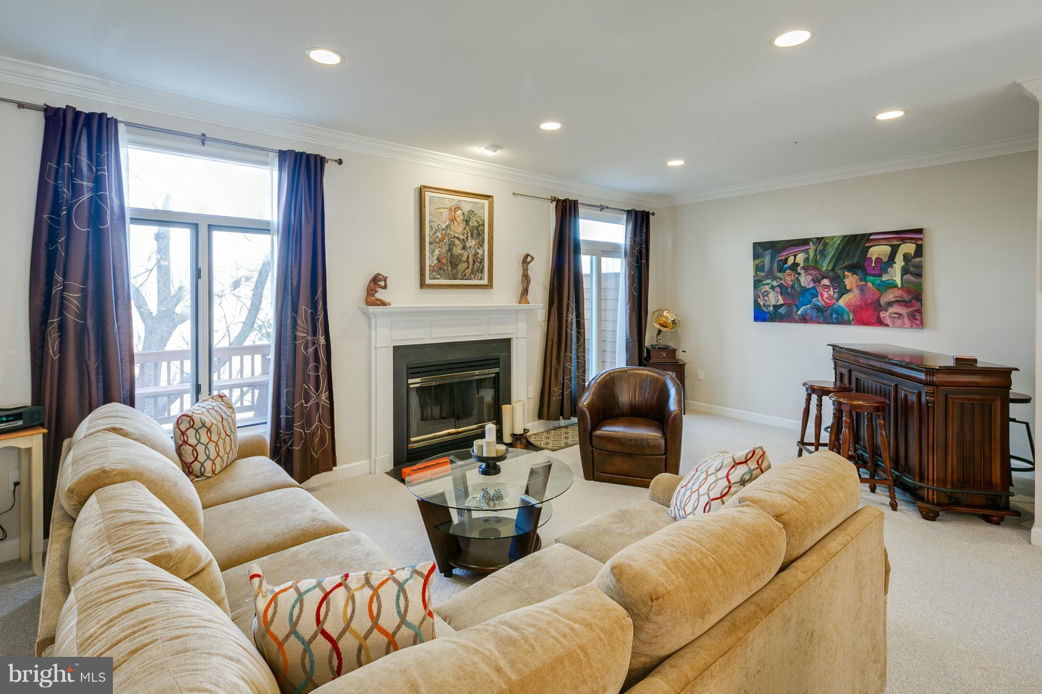 24 Stridesham Court Baltimore, MD 21209 - Photo 12 of 27 Living Room