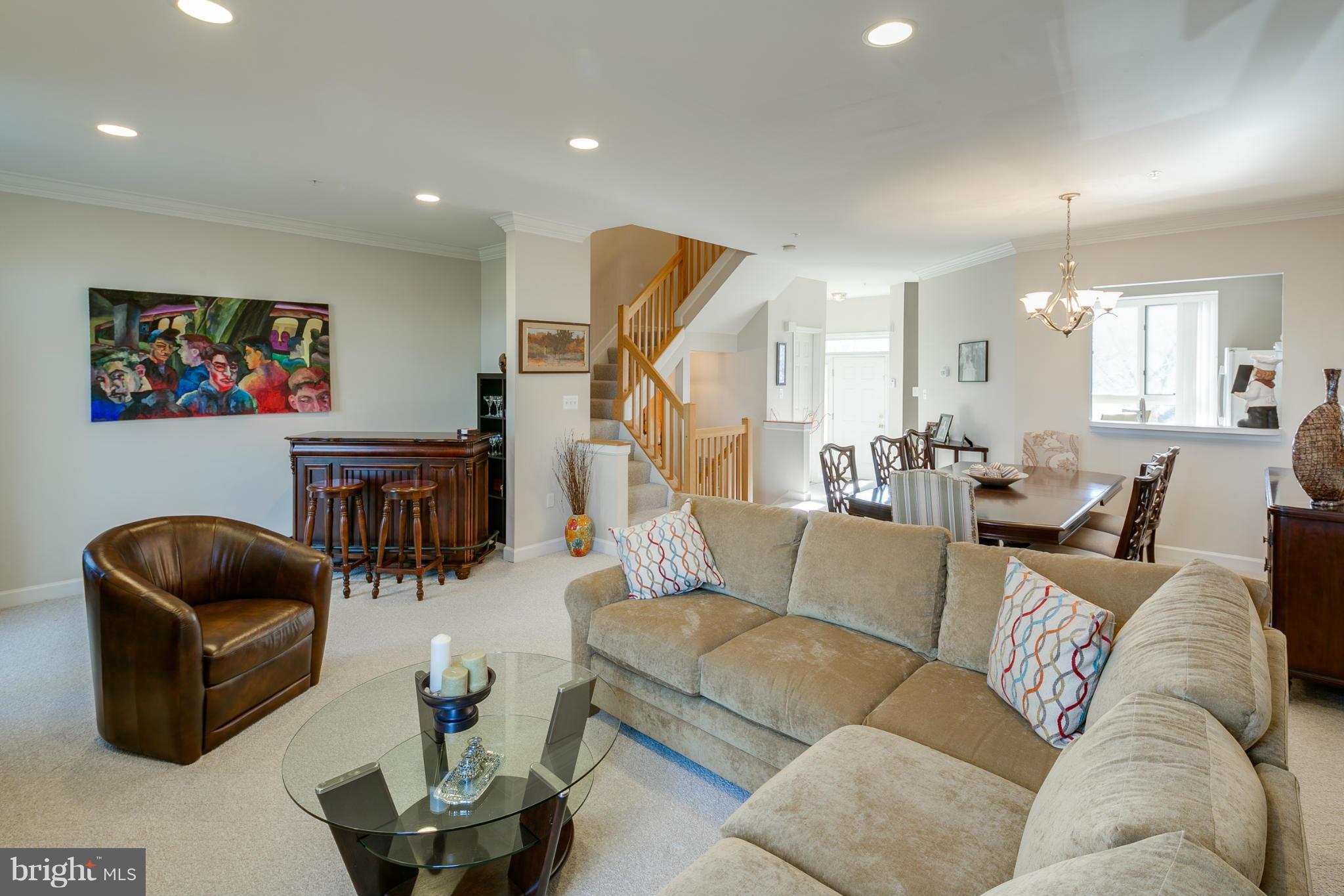 24 Stridesham Court Baltimore, MD 21209 - Photo 13 of 27 Living Room