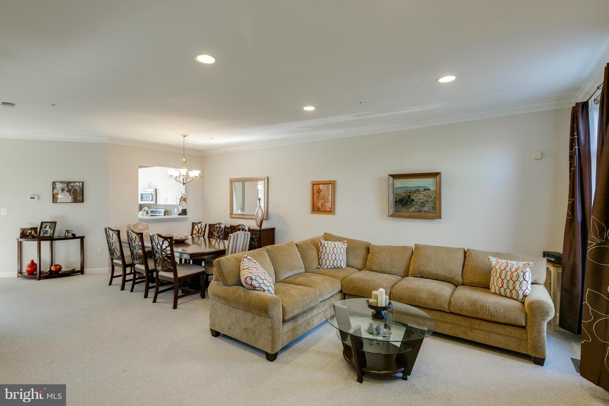 24 Stridesham Court Baltimore, MD 21209 - Photo 14 of 27 Living Room
