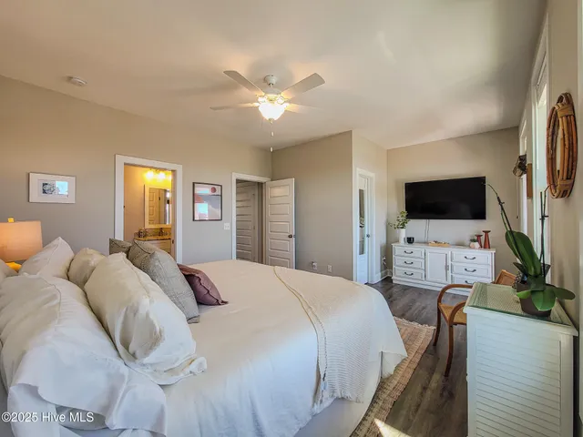 $885,000 | 127 South Boca Bay Lane, Unit A, Surf City, NC 28445