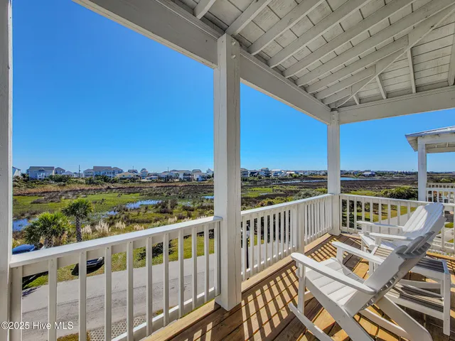 $885,000 | 127 South Boca Bay Lane, Unit A, Surf City, NC 28445