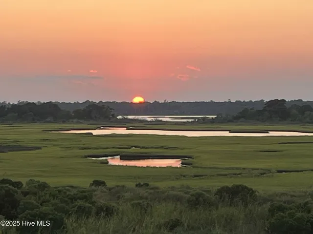 $885,000 | 127 South Boca Bay Lane, Unit A, Surf City, NC 28445