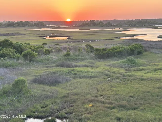 $885,000 | 127 South Boca Bay Lane, Unit A, Surf City, NC 28445